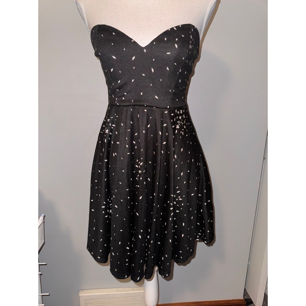 Pins and Needles by Urban Outfitters Women's‎ Black & White Strapless Mini Dress